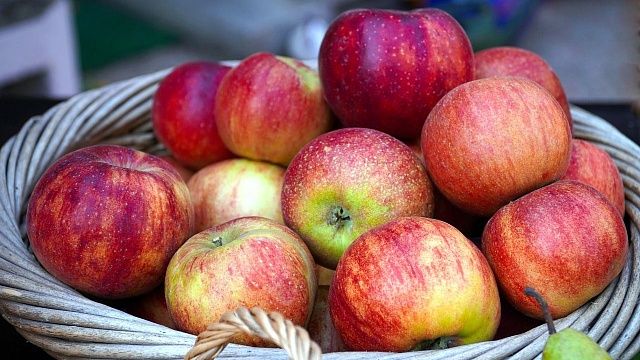 Яблочный Спас: история, традиции и истинный смысл праздника