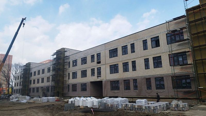 Строительство новой школы по ул. Героя Яцкова завершено почти на 70% 