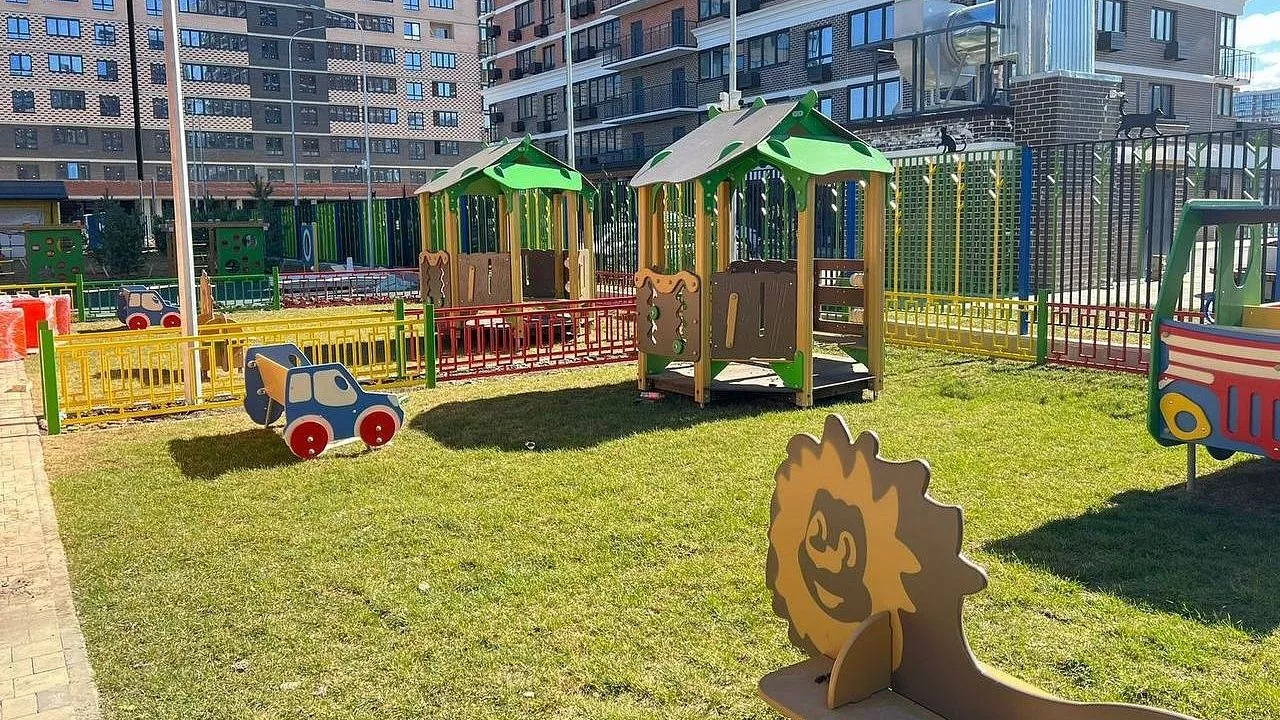 Весной в районе Западного Обхода достроят два детских сада